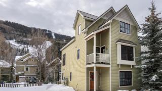 Bachman Village 14 by AvantStay Close To Town The Slopes w Hot Tub Permit12038 - 1
