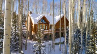 Snowdrift Cabin by AvantStay Breathtaking Home w Prime Ski Access - 0