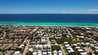Aquamarine by AvantStay 7BR w Pool Hot Tub Outdoor Dining BBQ Near Beach - 7