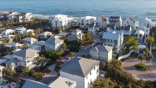 Fin by AvantStay 9 BR Destin Oasis with Pool Spa Walk to Beach - 9