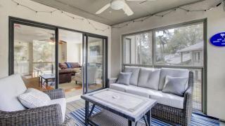 401 Yacht by AvantStay Marina View Pool Porch - 6