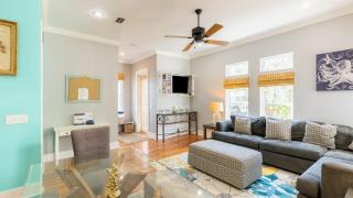 Doctors Orders by AvantStay 5 MINS TO BEACH w Community Pool Hot Tub - 4