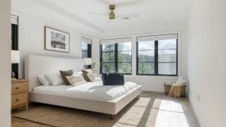 Forget-Me-Not by AvantStay Bold Lakefront Escape - 5