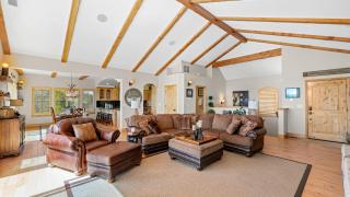 Hot Tub Fire Pit Game Room Amazing Deck Views Sky Canyon Lodge by AvantStay - 1