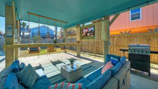 Boards N Bikinis by AvantStay Private Pool - 7