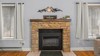 Slalom by AvantStay Walk to Ski Slopes - 5