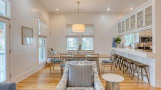 Destin Dream by AvantStay 2-Story Home Walk to Beach - 3