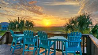 Boujee Pelican by AvantStay PoolGame RoomViews - 6