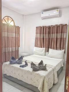 Ban Elephant Blanc Bungalow - 4