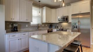 73 Grand Pavilion by AvantStay Corner Lot Porch - 2