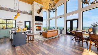 Skyline Sanctuary by AvantStay Indoor Pool Game Room Firepit Mountain Views Luxe Design - 3