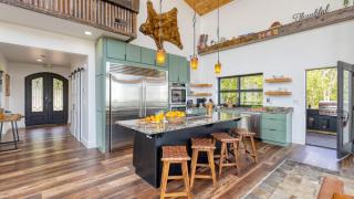 Skyline Sanctuary by AvantStay Indoor Pool Game Room Firepit Mountain Views Luxe Design - 1