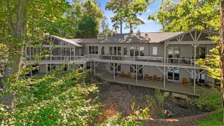 Modern Masterpiece by AvantStay Waterfront Private Dock - 4