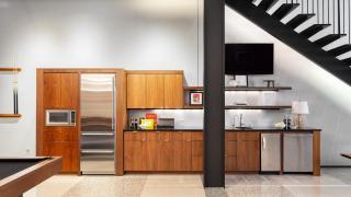 Paramount Place by AvantStay 4 Story Apartment in Heart of Austin w Movie Theatre - Austin - 2
