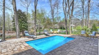 Porch Paradise by AvantStay New Pool Firepit - 9