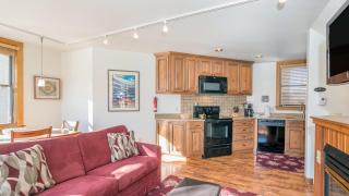 Plunge A by AvantStay Stunning Views A Block From Lift 7 - 6