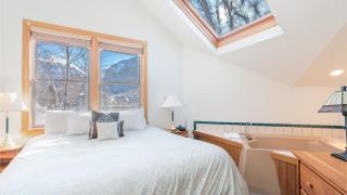 Plunge A by AvantStay Stunning Views A Block From Lift 7 - 4