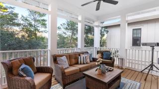 Seagrove Gardens Mins to the Beach Santa Rosa Retreat w A Design - 8