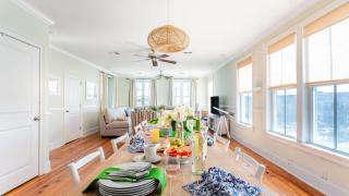 Sea Shell by AvantStay Breezy Beachside Getaway w Rooftop Deck 6 BRs - 1