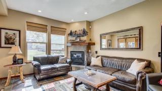 Park Ave Getaway by AvantStay Cozy Cottage Close to Main Street Town Ski Lift - 7