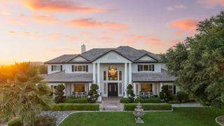 Grand Contento by AvantStay Extraordinary Estate w Pool Movie Room - 8