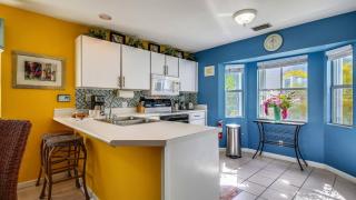 Duval Sea Turtle by AvantStay Great Location Close to Shops Shared Pool - 1