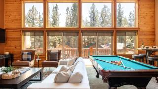Bernard by AvantStay Luxurious Cabin in Big Bear w Hot Tub Pool Table - 1