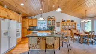 Tahoe Vista by AvantStay Central Location Patio - 1