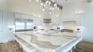 30A Serenity Skies by AvantStay Sleeps 19 Pool Golf Cart - 2