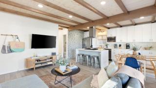 Mission Point Buyout by AvantStay Two Unit Buyout w Patio Fire Pit Close to Beach 6BDRs - 2