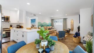 Coastal-Chic Newport Stay Steps to the Beach Dining Boardwalk Optional Add-On Unit - 2