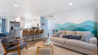 Steps to Sand 2 Homes in 1 – Sleeps 19 Outdoor Space Walk to Shops Dining - 6