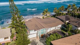 Beachfront Retreat w Ocean Views Bikes Balconies Ocean Haven by Avantstay - 6