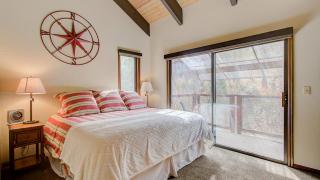 Quittin Time Townhouse Peaceful Mountain Ski-In-Ski-Out Retreat Close to Town - 1