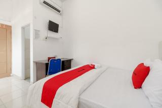 RedDoorz near Jalan MP Mangkunegara Palembang - 6