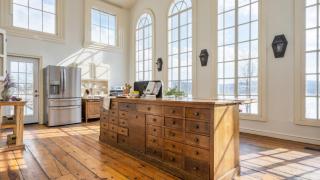 River House by AvantStay Historic Secluded Estate on the Hudson River w Pool Sleeps 24 - 6