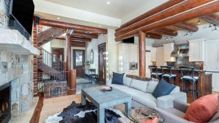 Villas At Tristant 137 by AvantStay Ski In Ski Out Home w Panoramic Views Hot Tub - 7