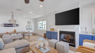 Sleeps 20, Private Pool, Putting Green, Walk to Beach Vitamin Sea by AvantStay - 3