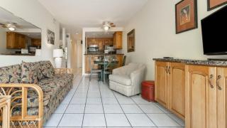 Conch Adventure by AvantStay Great Location w Patio Outdoor Dining and Shared Pool Week Long Stays - 4