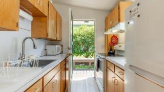 Mutiny Bay Waterfront Cabin by AvantStay Views - 6