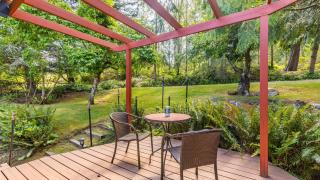 Mid-Century Beach Cabin by AvantStay Walk to Beach - 7