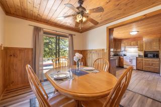 The Big Bear Lakefront Lodge - 6