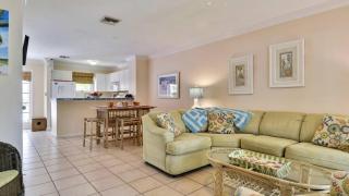 Breezy Bungalow by AvantStay Close 2 Zachary Taylor State Park Beach w Shared Pool Week Long Stays - 2
