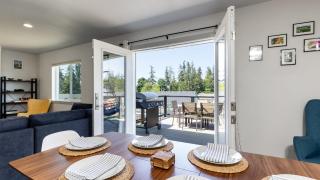 Twin Oaks Retreat by AvantStay Mins to Freeland - 8