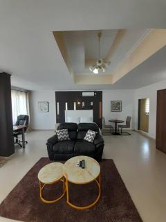 Apartments 3mins From US Embassy - 8