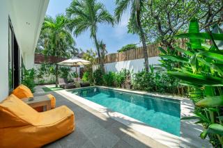 Homey Villa 2BR Seminyak - 0