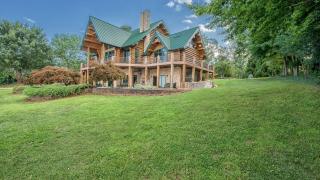 Azalea Retreat- The Lodge by AvantStay Best View - 2