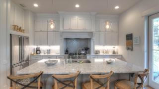 Dunn Inn 2 by AvantStay Walk to Beach Pool Access Sleeps 17 - 4