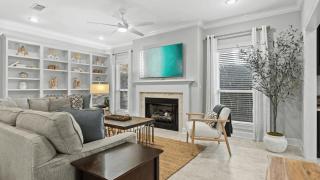 Boat-Friendly Pool 6BDR Main2 Guesthouses Honey Bee Bungalows by AvantStay - 8