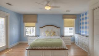 Holiday House by AvantStay Oceanview Steps to Beach - 1